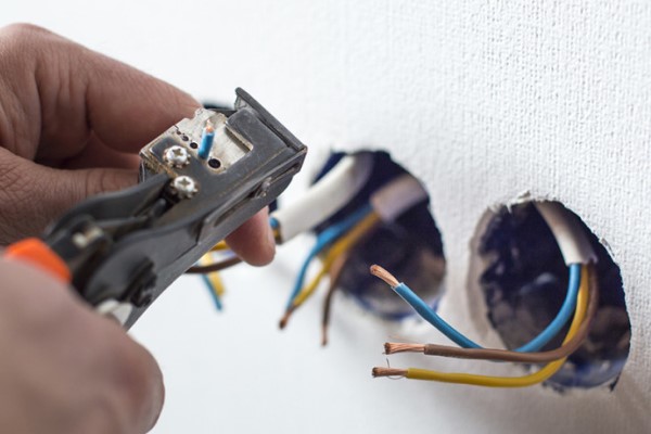 Rewiring & Fault Finding for your electrical circuit in Worksop